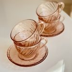 Vintage Rosaline Swirl Arcoroc Kop en Schotels 3